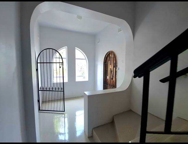 2 BEDROOM APARTMENT FOR SALE IN WINDERMERE